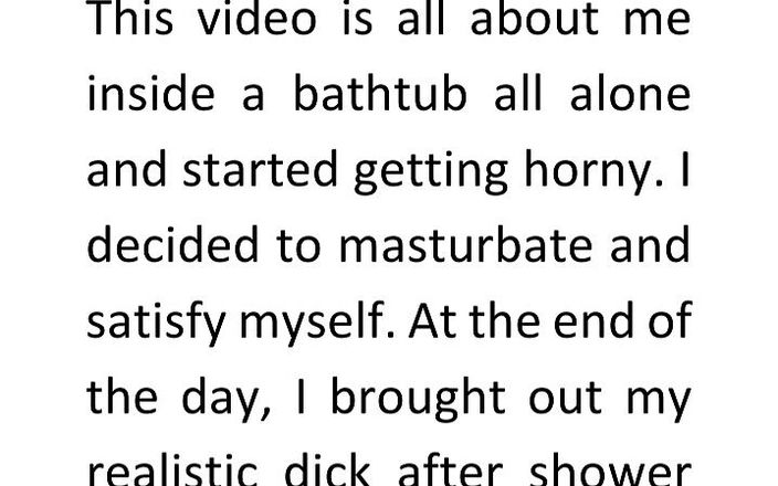 Darky: Ebano in vasca si masturba