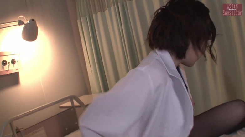 Lust lab: Medical Exam - the Right Way to Drain His Cum Part 3