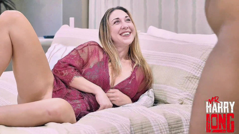 HARRYLONG007: Sexy Latina MILF Loves BBC Creampie