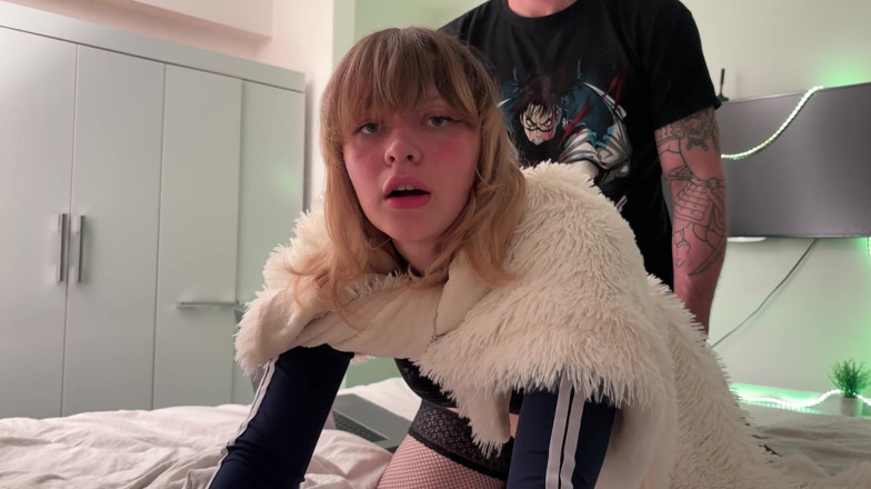 Spacenintenda: Superheroine's First Mission a Steamy Showdown with the Foe!