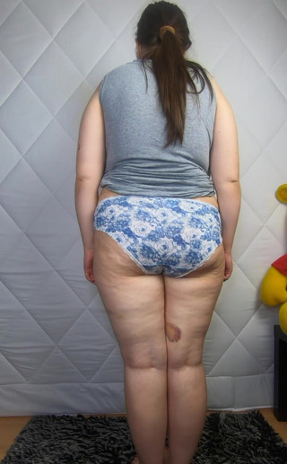 Lena Rose: 试穿内裤