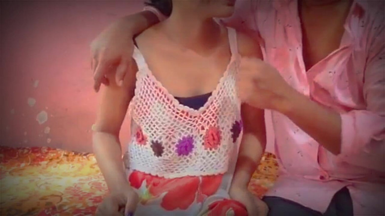 Raja Mian Production: Tigny 性感女孩在她家被叫giglo男孩做爱