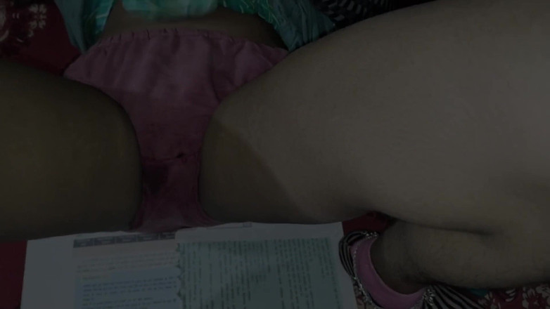 Rachna73: Yenge ne apni chut ke baal bna kar masti ki