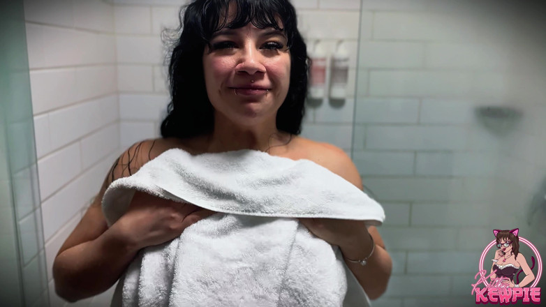 Kitty Kewpie Korner: Rub a Dub Dub