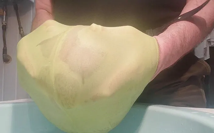 Monster_Meat_: Watch this explosion! pissssss