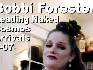 Cosmos naked readers: Bobbi Forester lendo nua The Cosmos Arrivals PXPC1037-001