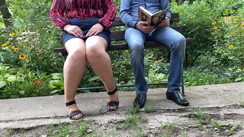 OurFetishLife: Il gran culo della matrigna milf mi fà la pipì...