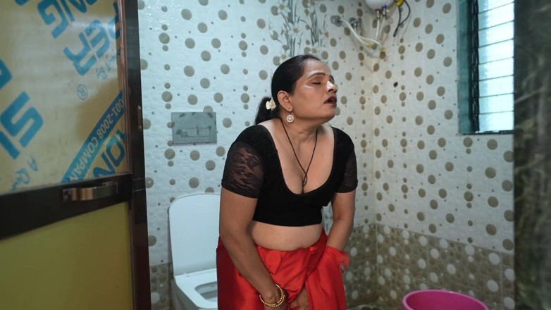 SEXYBHABHIX: Desi Indian Couple Break Their Virginity with Chocolate Sauce on...