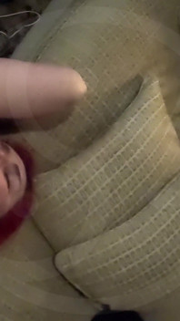 Tetona asiática mariquita trampa de leche volcada en fleshlight mientras recibe preñada anal en video completo