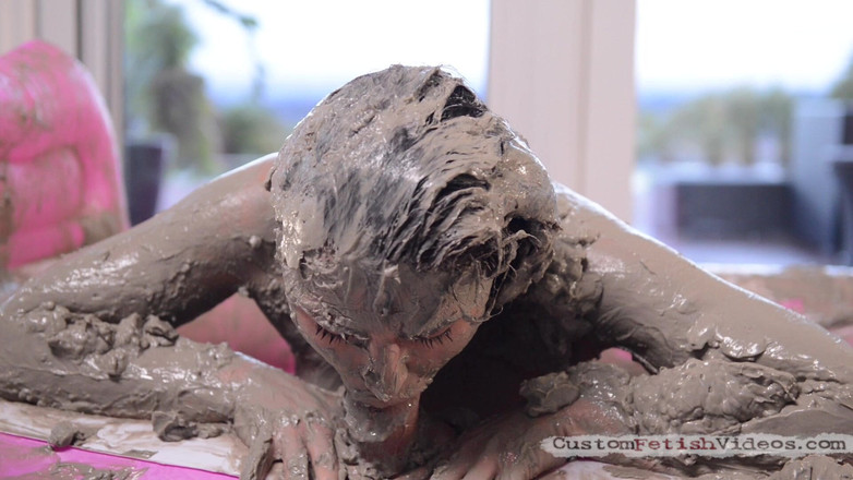 Anatomik Media: Adriana Chechik Sexuální Mudbath