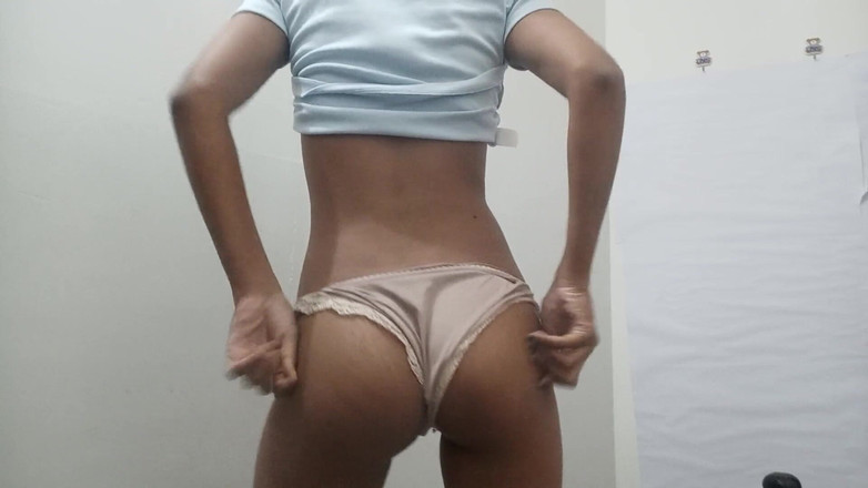 desigirl93: Süßes Desi Devil mädchen masturbiert auf der Suche nach großem...