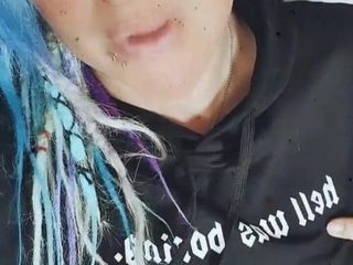Livie Blainn: 戏弄1