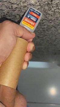 Zakar lurus besar tersangkut dikongkek penuh dengan Glue.