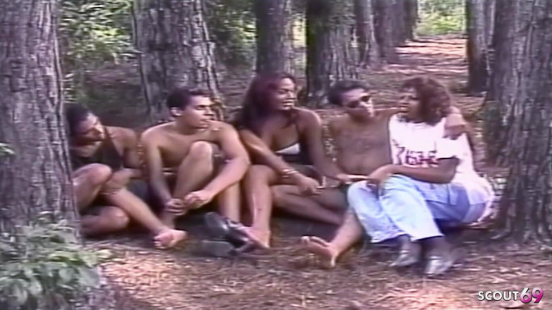 Shemale TS Collection: Outdoor-gangbang, transen-session mit dicken titten bis zur ejakulation