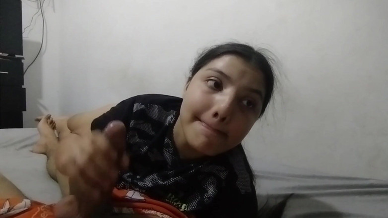 mackencie29: Po vysoké škole líbám vagínu své nejlepší kamarádky a naplním ji...