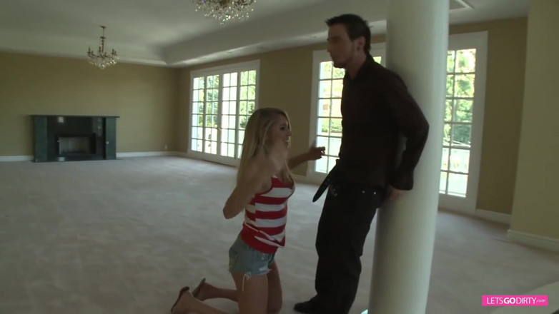 Onlyvids: Come into my new house and fuck me