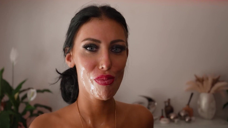 MILF and Big Wet Tits XXX: Evelina the Swallow Slut Shows the Huge Tits and Does...