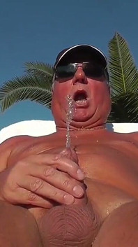 Vidéo de pisse
