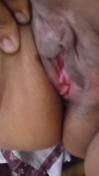 Desi Pakistani Brown Aunty Fucked by Her Boyfriend When She Alone at Home Night