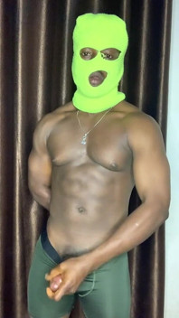 Horny Hunk Jerks off in the Morning