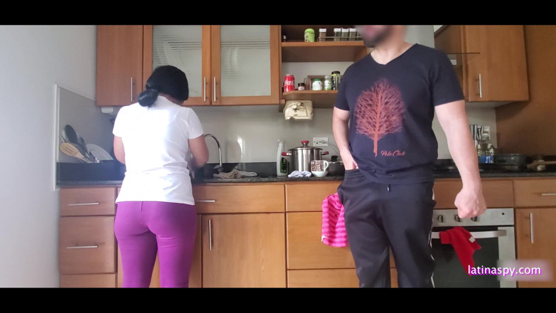 Latinaspy: La cultura delle sculacciate parte 1