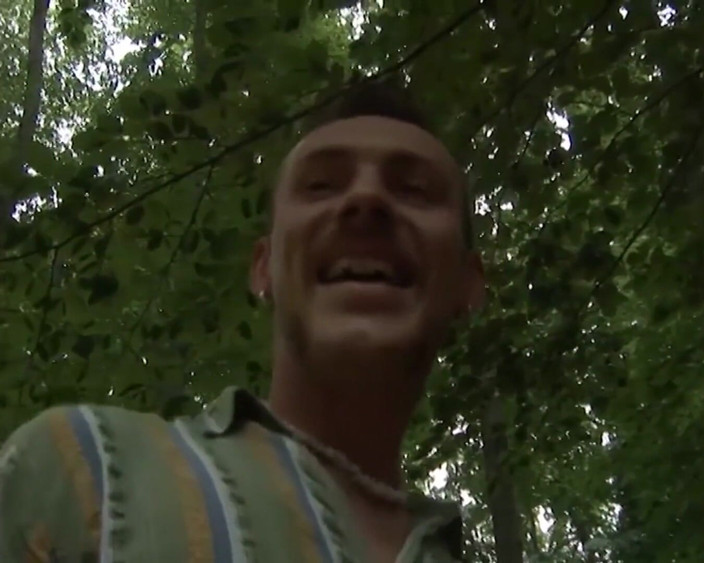 German amateur - 100% German hardcore videos: Brünette milf gefickt bis zum abspritzen im wald