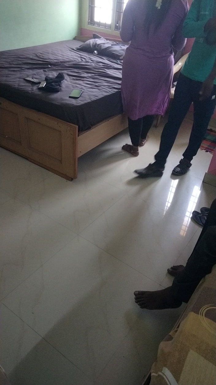 Tamil lesbian: Préparatifs pour le tournage de vidéos porno