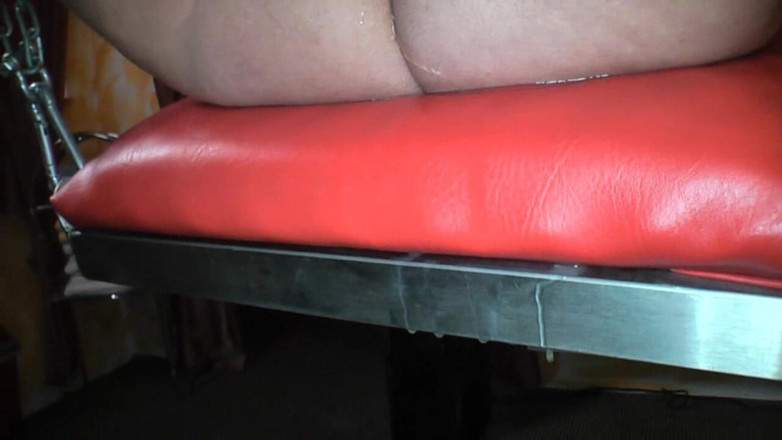 SweetSusi: Horny Cumshot with the Dildo