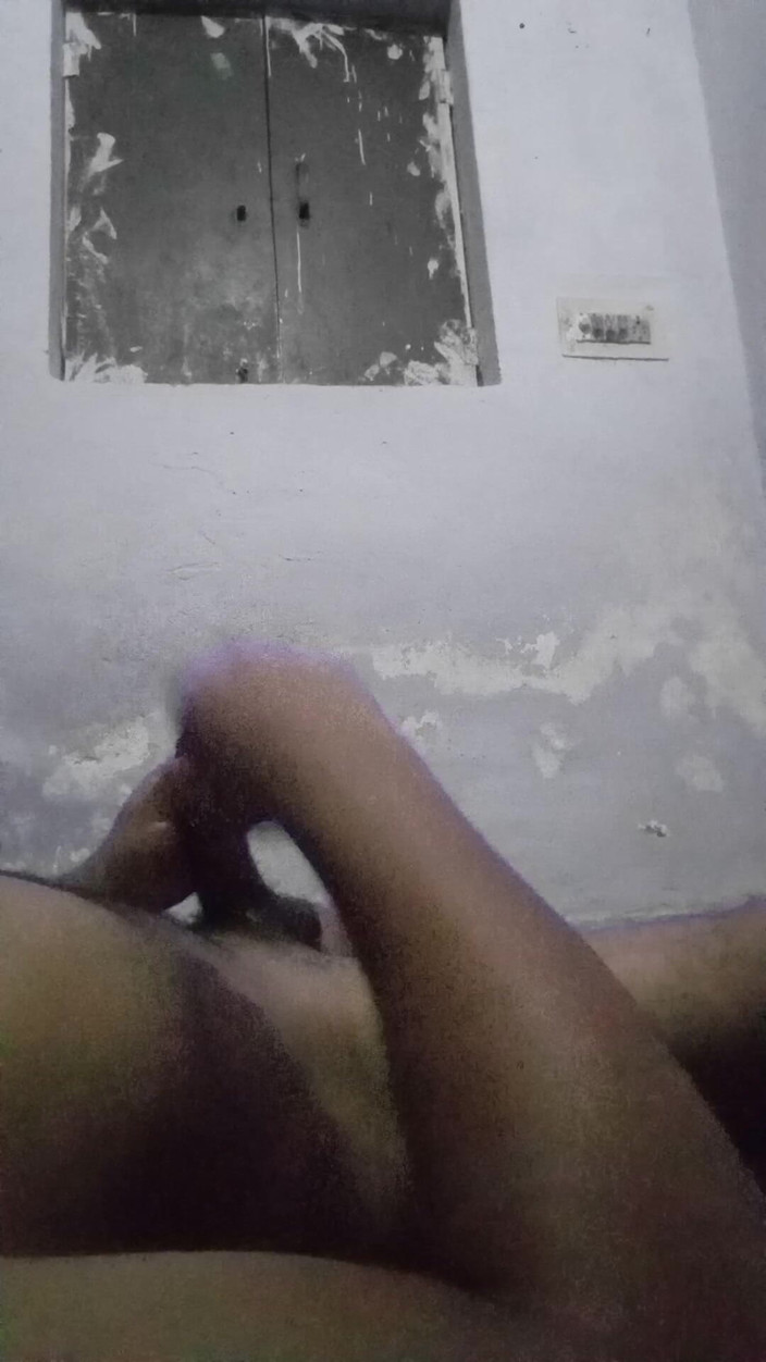 Raaz26d: Indian Boy Massaging with Oil and Masturbating His Big Big...