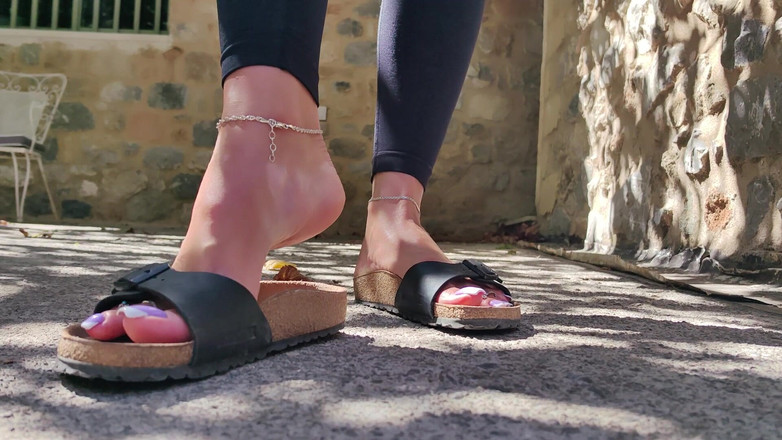 Goddess Lena: Otak Birkenstock