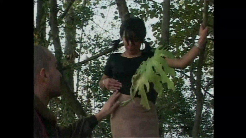 My Dirty Family: ジェニー・ジェニングスの激しいワイルドセックス