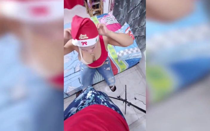 Pikaa6: Cewek itu selingkuh dariku sepanjang minggu natal