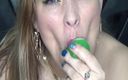 Angel eyes studio: 슈퍼 쇼! 큰 녹색으로 채워진 콘돔을 삼켜!