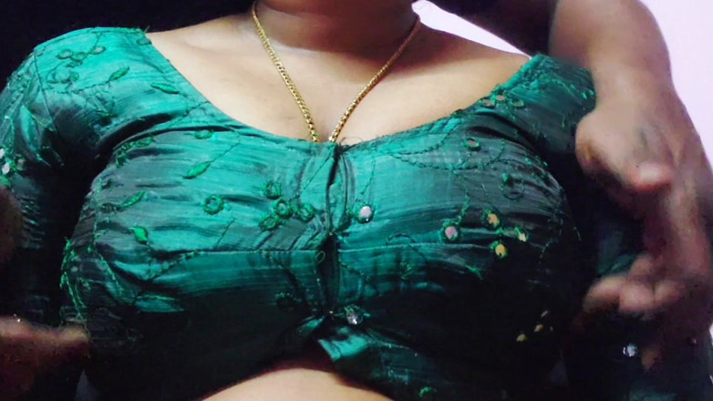 Desi Mohini: Styvfar som har kul med min flickvän