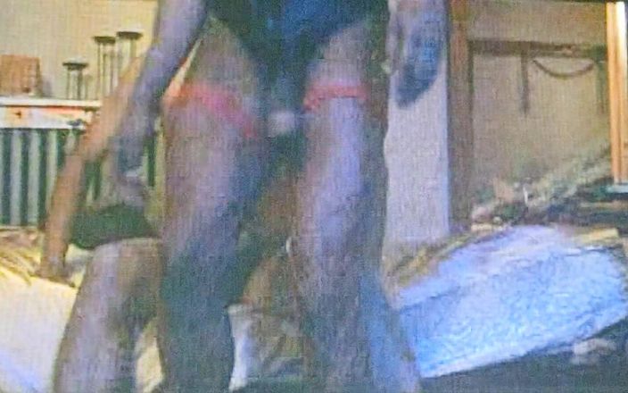 TS freaky MILF: Трах транса с глубокой глоткой в грязных позах