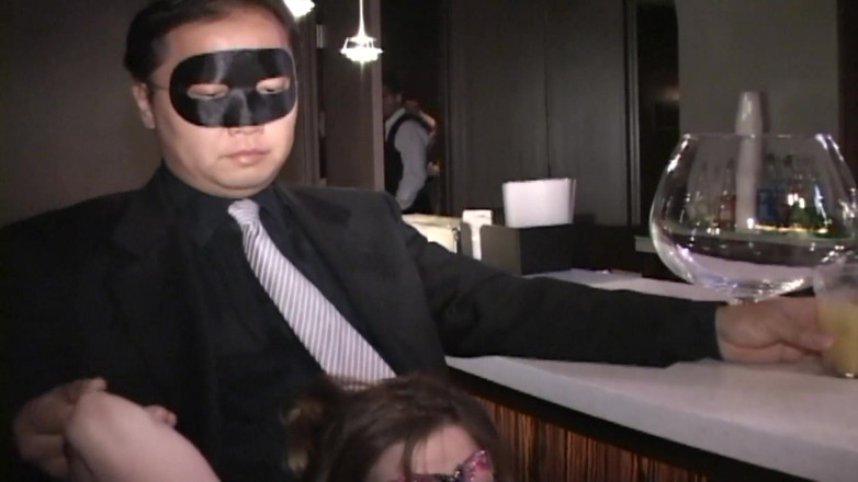 Dirty Dating Live: Máy bay bà già phun nước đặc biệt lấy nước âm hộ...