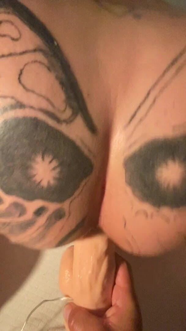 MzKiTTy91: Pawg wife rides on 12 inch monster cock