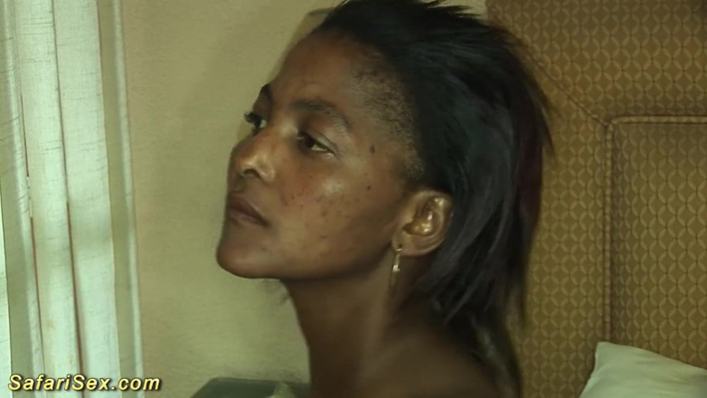 Safari sex: La formosa africana prende un grosso cazzo