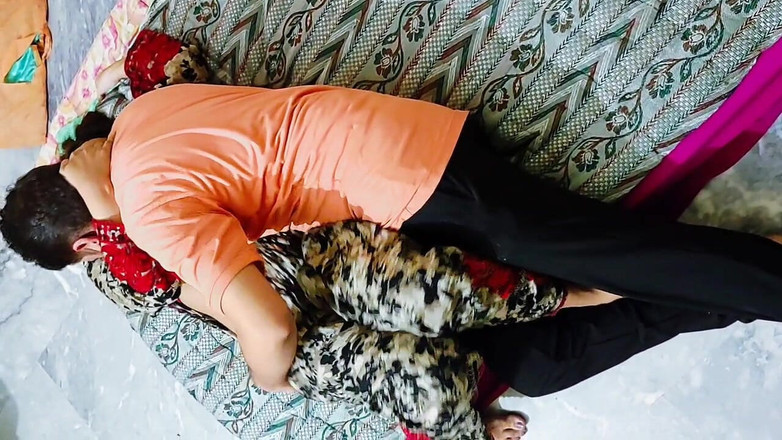 Sairaxsaim: Si cantik bangali si kakak ipar india dengan toket besar...
