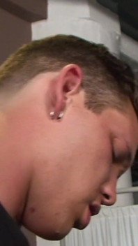 Une patiente de twink se fait enculer par son docteur