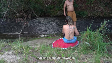 Victor SweetCoupleStories: झरने पर अजनबी के साथ मुठभेड़ सेक्स के साथ समाप्त होती है।