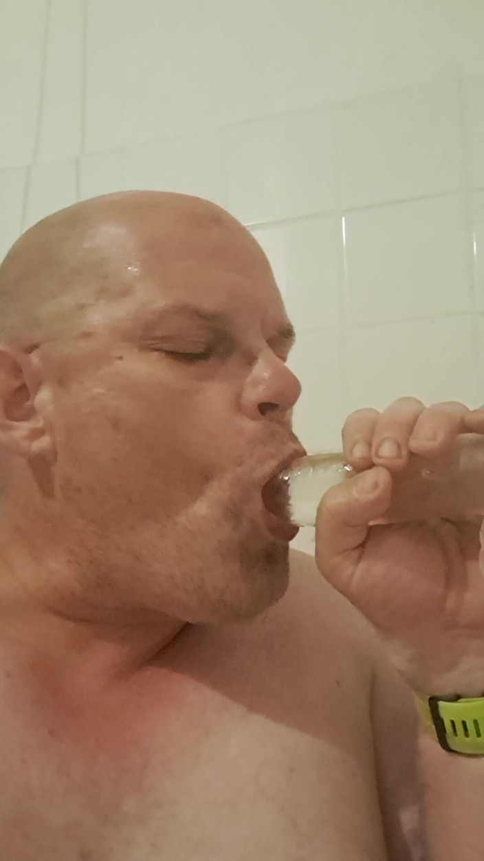 Fickspecht: The Slut Is Clearly Addicted to Dildo Sucking