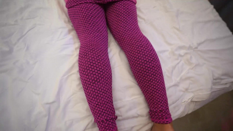 Booty_assx: Those Yoga Pants Hug That Big Ass so Tight - It...