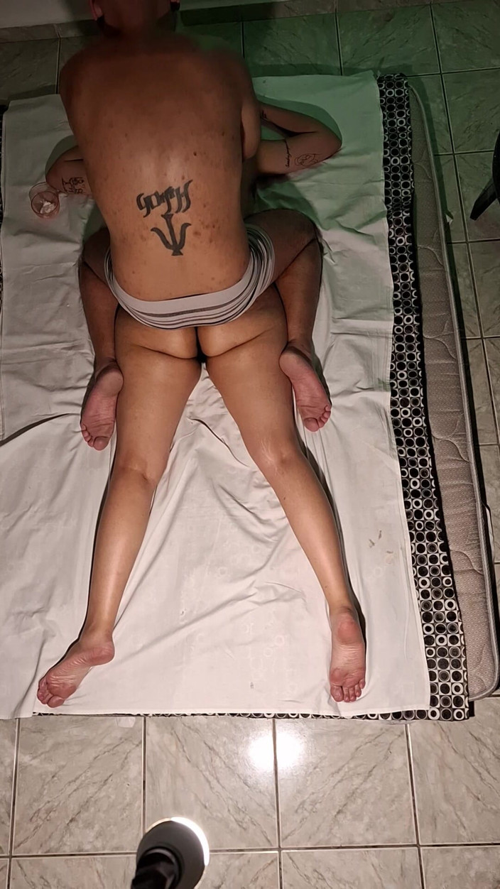 Victor SweetCoupleStories: Masaj cu tot corpul