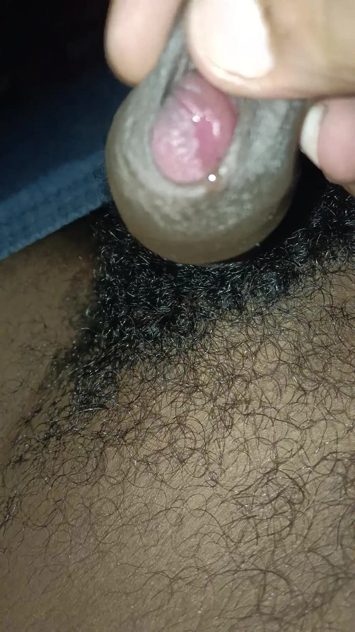 Tamil cum: Une bite tamoule joue avec un garçon