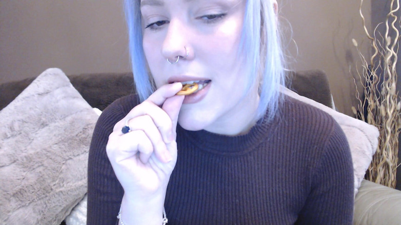 Ripley sweet studio: Bersendawa setelah memakan istrimu