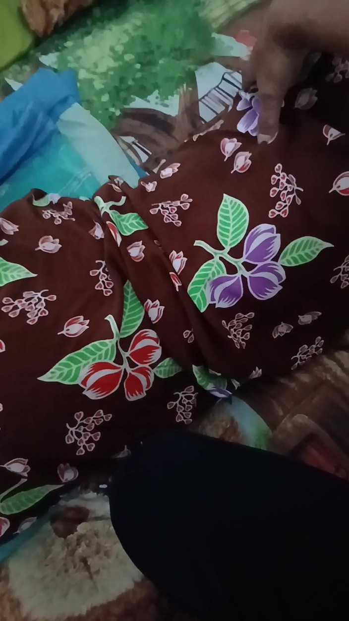 KingLeo: Fucking the Maid in Her Room