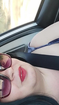Matrigna in viaggio, Solo Fan in rallentatore, in macchina