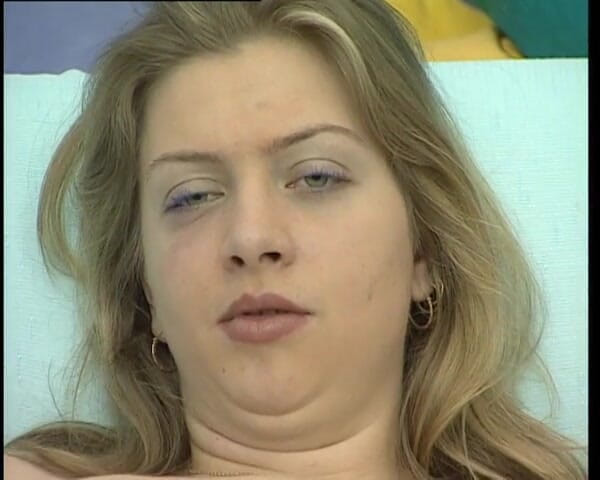 YOUR FIRST PORN: Geile Haarige Sau Angela - Napalona owłosiona świnia Angela