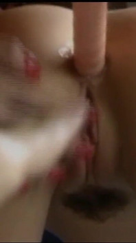 Retro-MILfs masturbieren ihren arsch mit dildo Dann werden sie von großem schwanz in den arsch gefickt